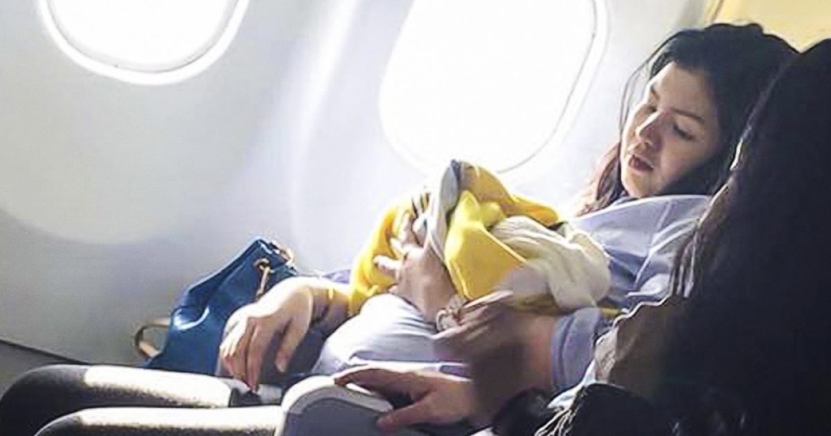 Авиакомпания сделала невероятный подарок девочке, которая родилась на борту самолета